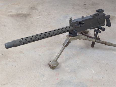 Heavy Machine Gun on Tripod