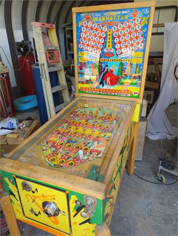 United's Manhattan Pinball Machine